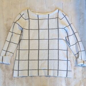 Tahari Women's Grid Pattern Sweater - Cream and Gray